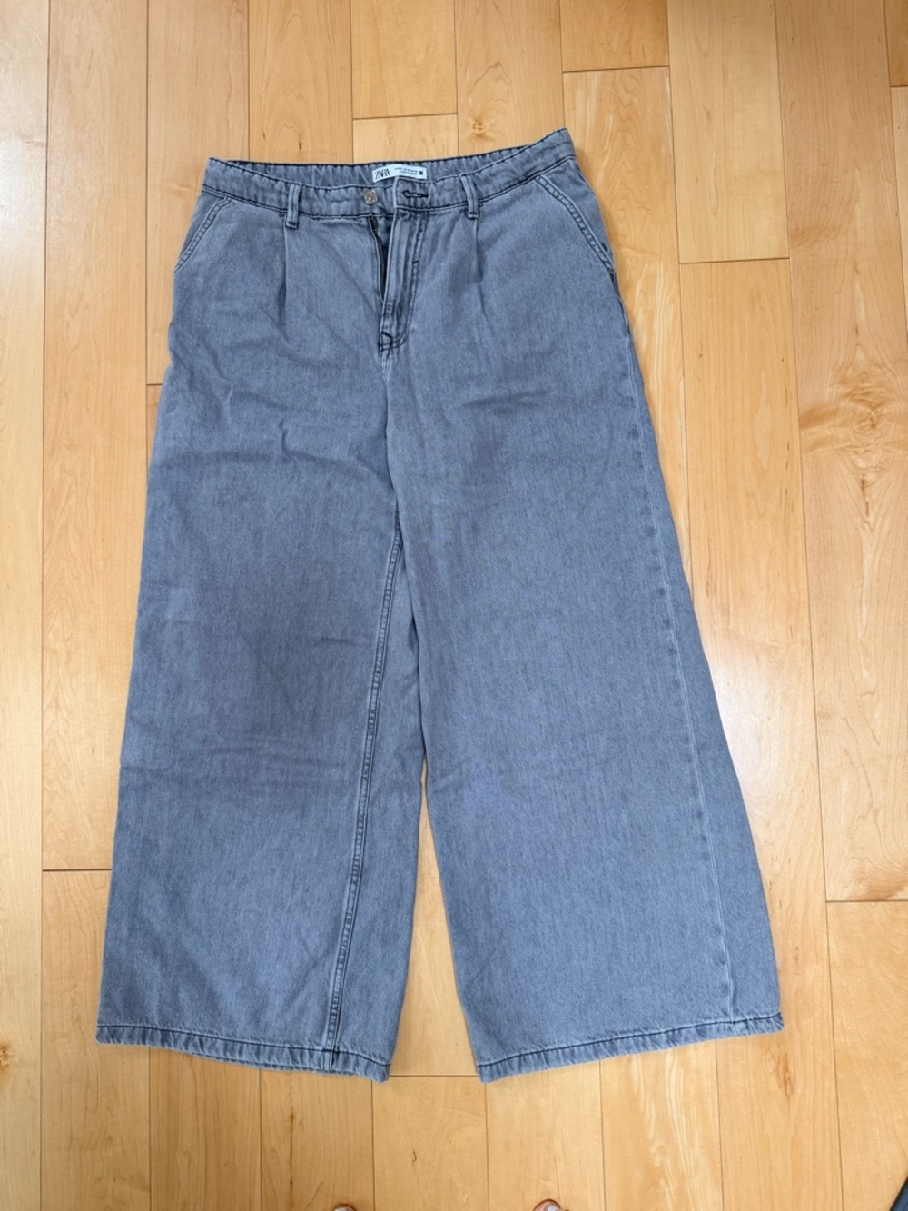 Zara Wide Leg Flare Jeans in Washed Gray